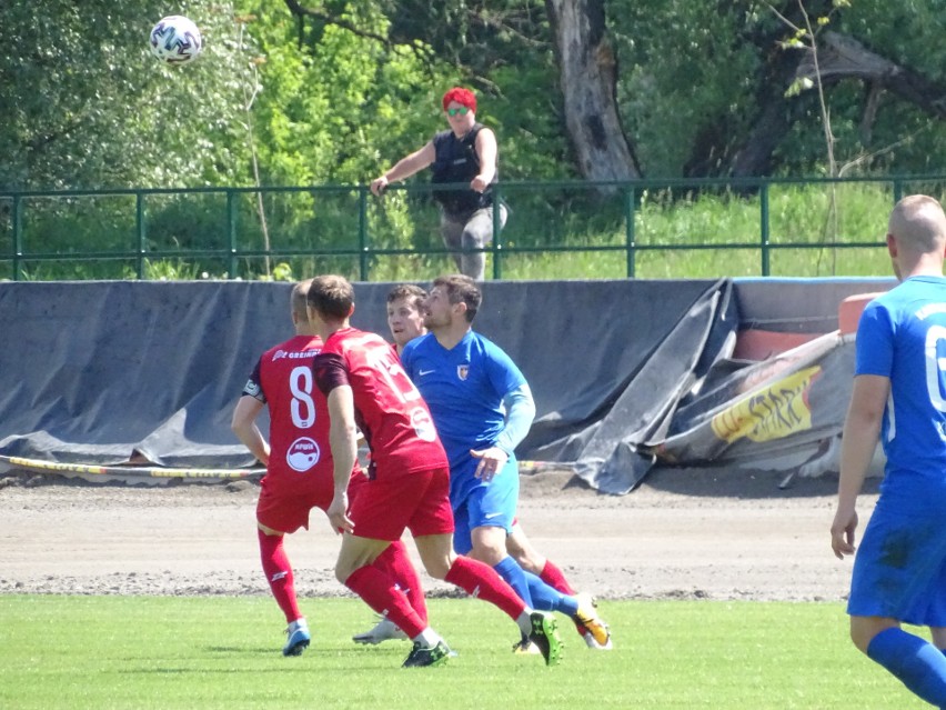 4 liga podkarpacka. Watkem Korona Bendiks Rzeszów wygrała w Krośnie z Karpatami i awansowała do 3 ligi [RELACJA, ZDJĘCIA]