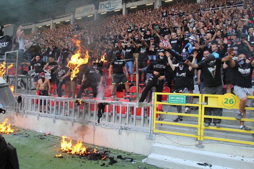 Mecz GKS Tychy - GKS Katowice zakończony. W trakcie meczu...