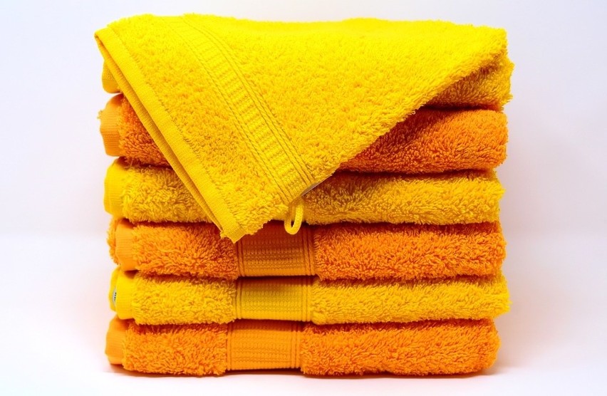 Komplet ręczników z szlafrokami (z haftowanymi inicjałami)