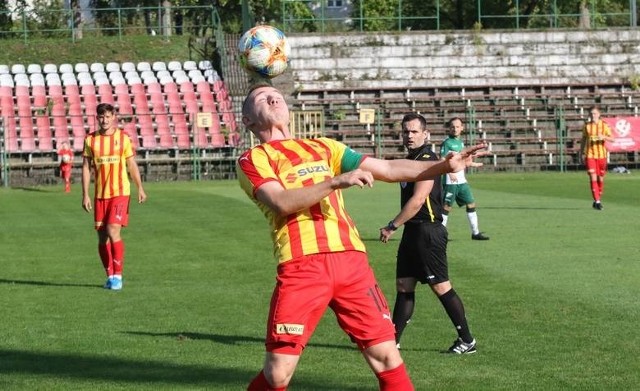 Rezerwy Korony Kielce zremisowały trzecioligowy mecz z Wisłoką Dębica 1:1.