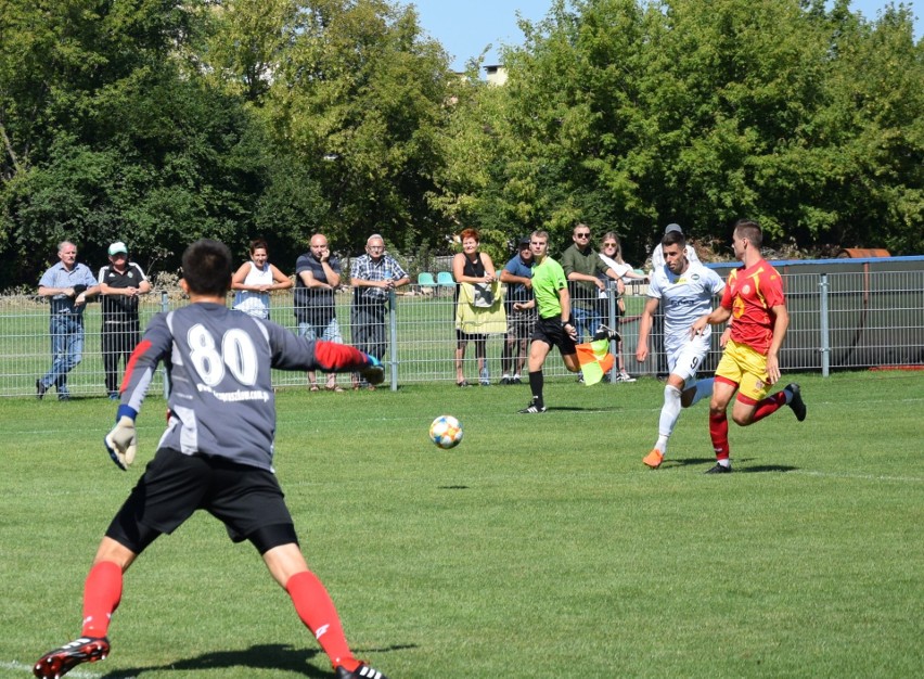 Mecz kontrolny: Radomiak Radom - Znicz Pruszków 4:0. Gole strzelali, Luz, Nowak, Winsztal i Banasiak z rzutu karnego