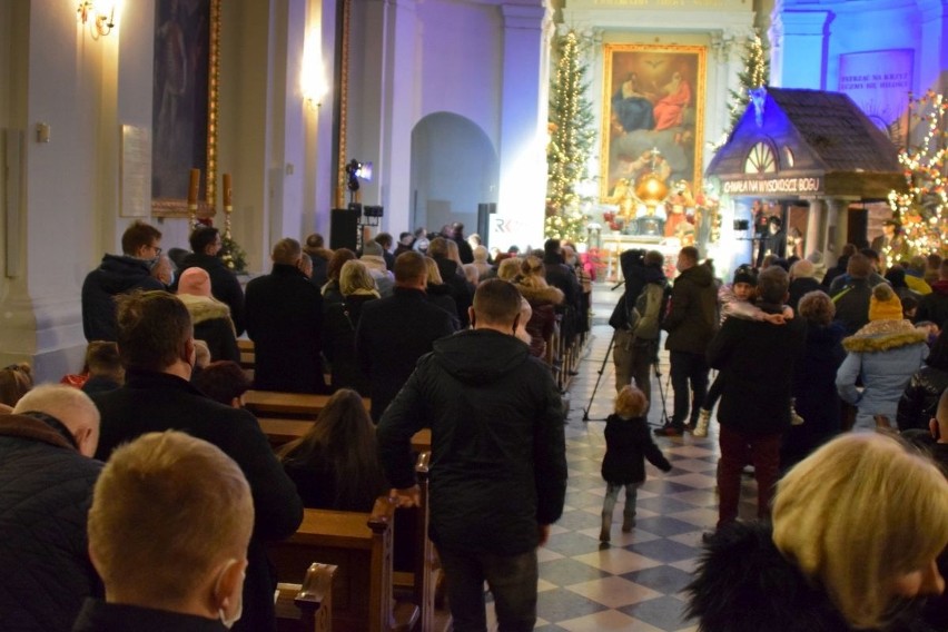 Wyjątkowy koncert charytatywny dla Natanka odbył się w sanktuarium na Świętym Krzyżu [ZDJĘCIA, WIDEO]