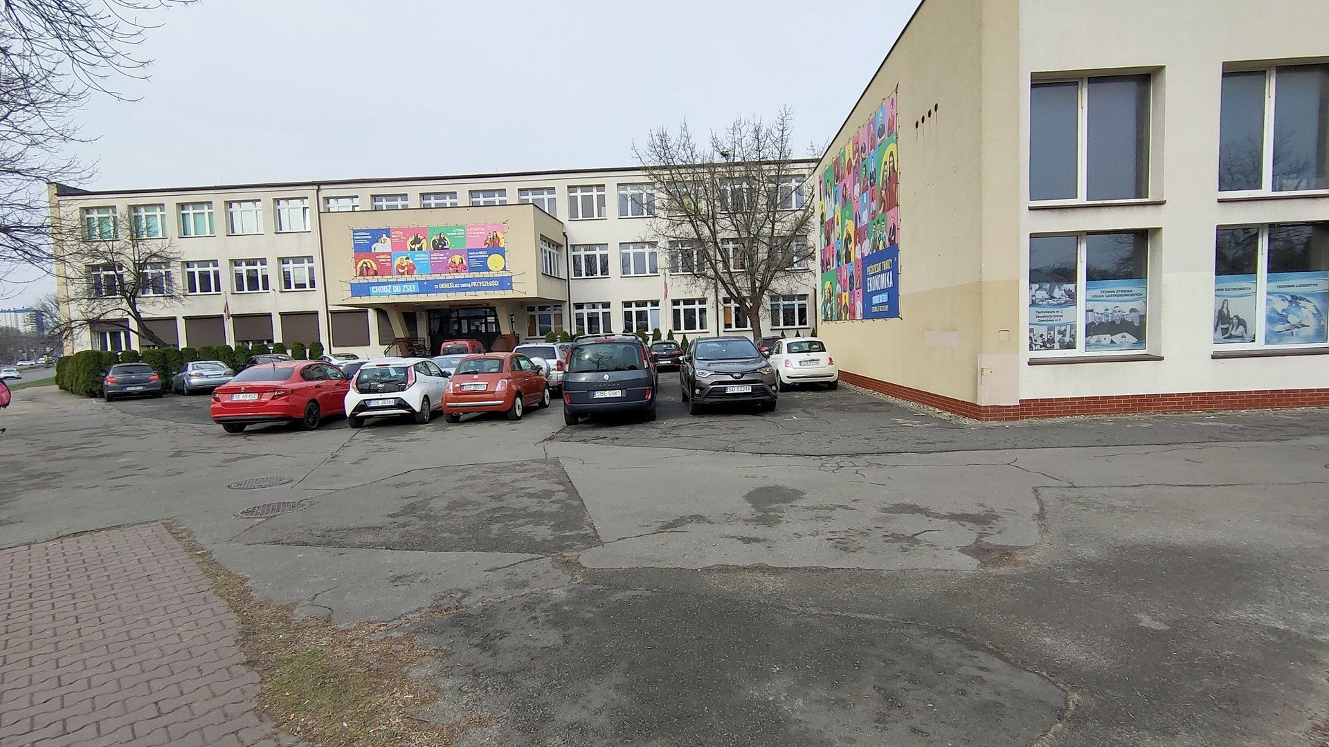 Dąbrowa Górnicza: Ekonomik i ZSZ "Sztygarka" zmieniają się w CKZiU. Co