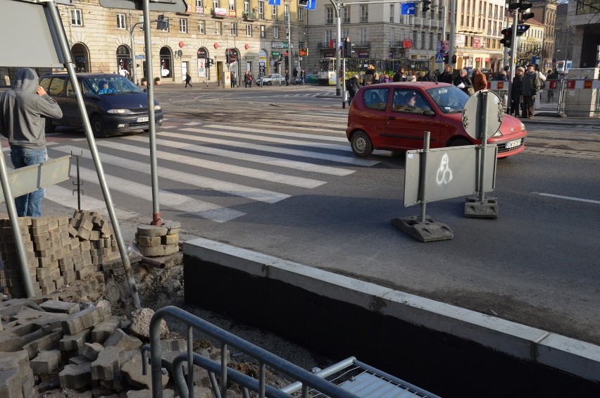 Budowa przejścia dla pieszych na ul. Świdnickiej i remont...