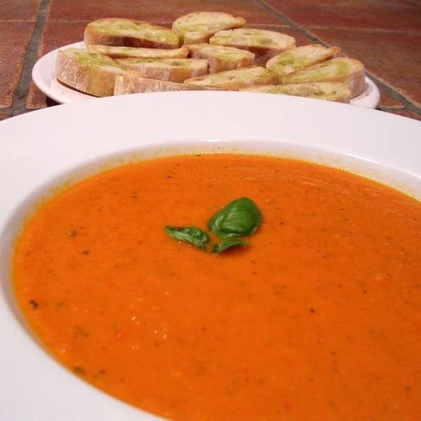 Zupy mogą być prawdziwymi przysmakami w naszym domowym menu.