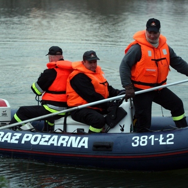 Zaginionej kobiety szukano także w zbiornikach wodnych. Okazało się, ze była u sasiada.