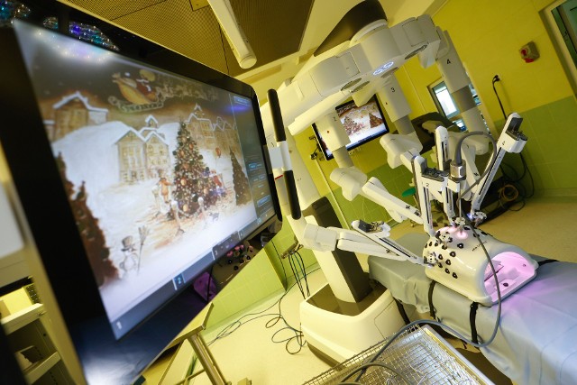 Własny robot chirurgiczny trafił do Podkarpackiego Centrum Chirurgii Robotycznej w Klinicznym Szpitalu Wojewódzkim nr 1 im. Fryderyka Chopina w Rzeszowie (KSW1).
