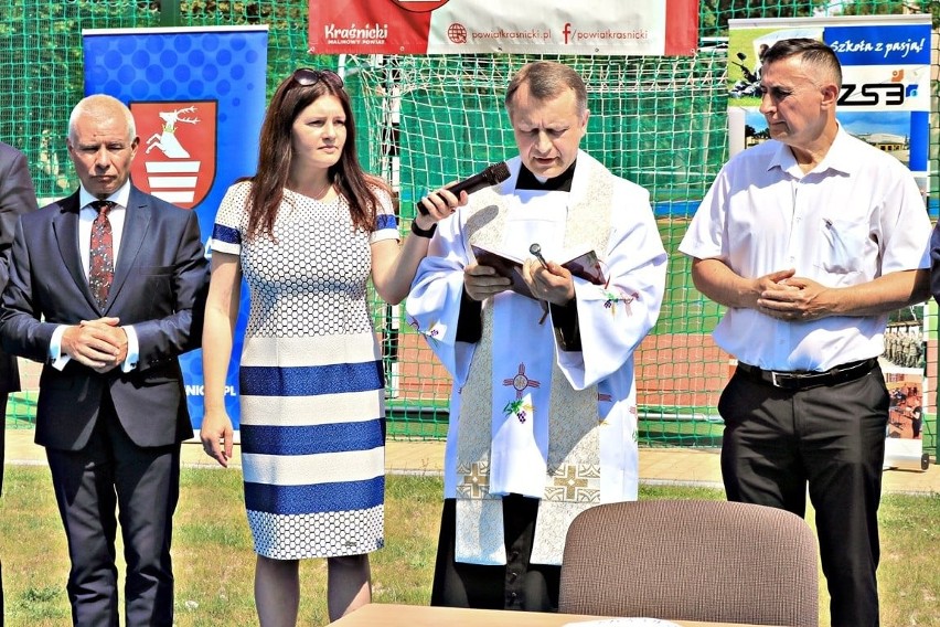 Wielofunkcyjne boisko przy Zespole Szkół nr 3 w Kraśniku jest już otwarte. Wkrótce będzie do niego dobry dojazd. Zobaczcie zdjęcia