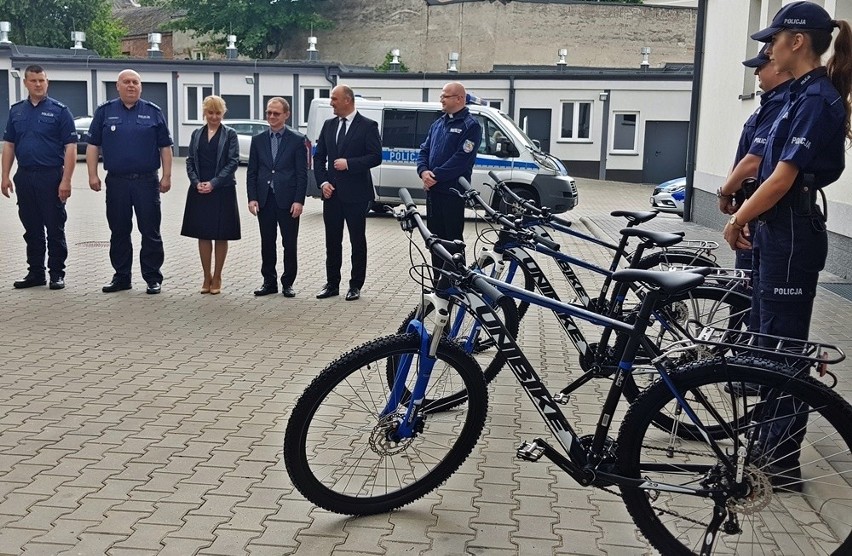 Nowe rowery trafiły do policjantów z Łomży   