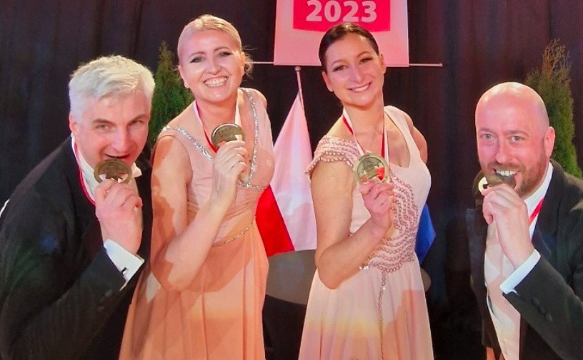 Tancerze na medal. Dwie toruńskie pary zdobyły złote medale w tańcach polskich