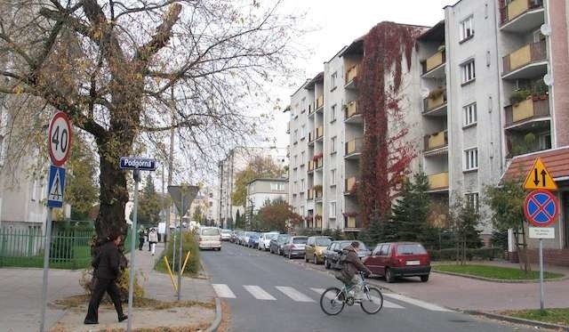 remont fragmentu ul.remont fragmentu ul. Podgórnej- na odcinku od ul. Ogrodowej do ul. Wiązowej - w związku z tym ul. Ogrodowa jest ulicą dwukierunkową