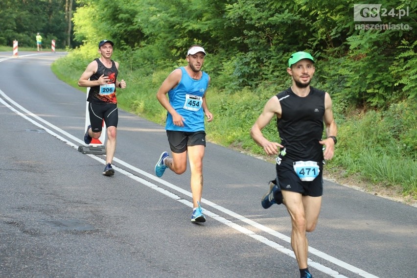 Maraton Szczeciński 2018: pół tysiąca biegaczy! [DUŻO ZDJĘĆ, WIDEO]