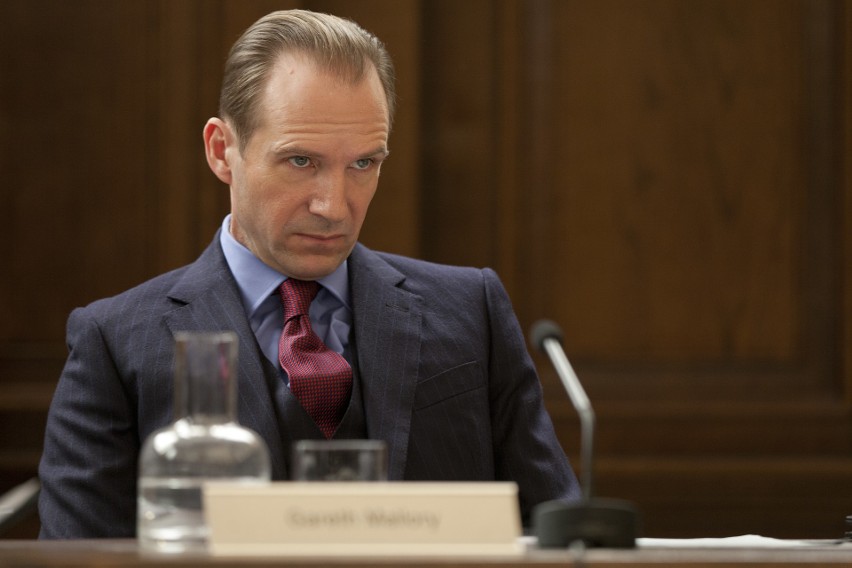 Ralph Fiennes przejął funkcję M już w "Skyfall". Pojawia się...