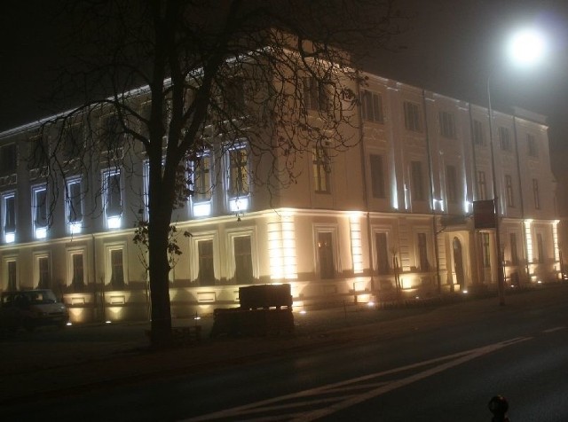 Budynek urzędu gminy w Nisku może być ozdoba centrum miasta.