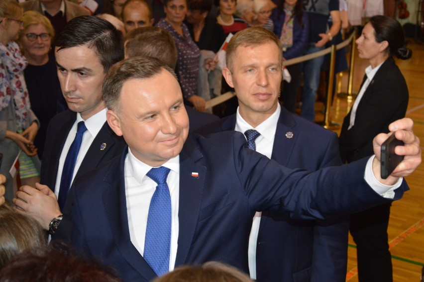 Prezydent Rzeczypospolitej Polskiej Andrzej Duda we wtorek...