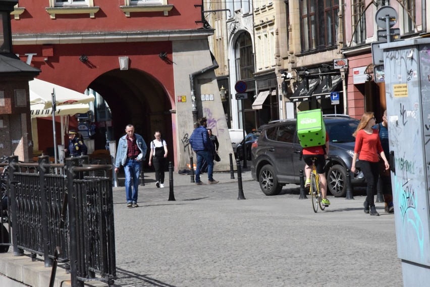 Uber Eats wchodzi do Wrocławia. Od dziś zamówisz jedzenie 