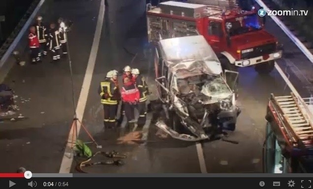 Wypadek busa w Salzbergen w Niemczech. Mieszkańcy Śląska nie żyją [WIDEO]