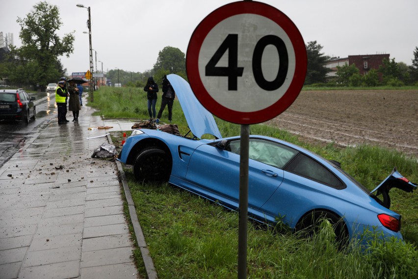 Kraków. Dramatyczny wypadek na Balickiej. BMW wjechało w grupę osób