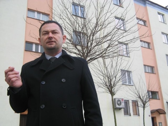 Dyrektor ZAMK Krzysztof Radkiewicz mówi, że nowe zasady przydziału mieszkań spowodują, że dostawać je będą także mogli ci, których stać na ich opłacanie.