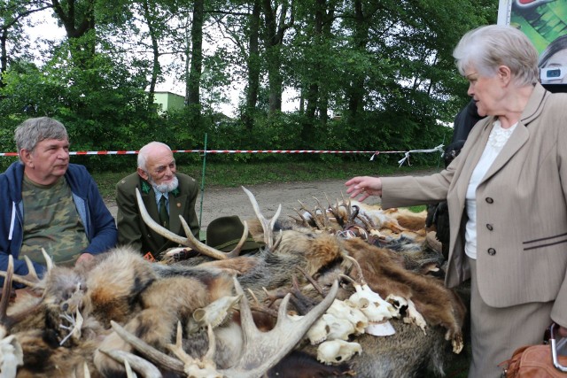 To kolejna zabawa z myśliwymi w Zakrzewie (gmina Wielgie) tym razem na gości czekała także zabawa w ramach I Festynu Ekologicznego. O wyjątkowej imprezie można przeczytać w "Tygodniku Lipnowskim".