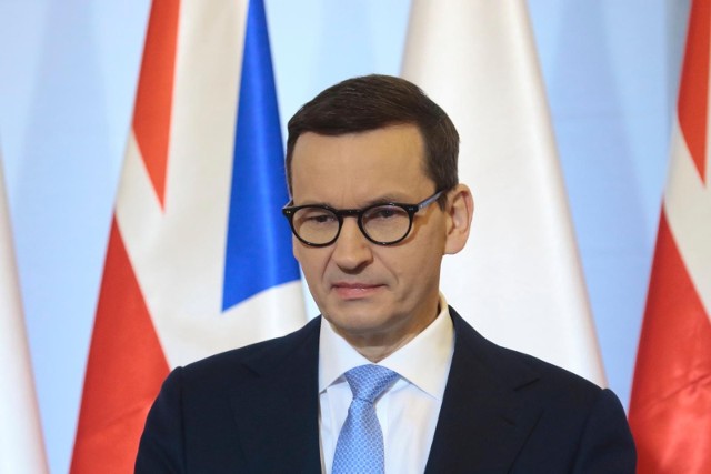 – Na spotkaniu chcielibyśmy poruszyć kwestię, w jaki sposób Polska mogłaby przeprowadzić zamrożenie i konfiskatę majątków rosyjskich, które znajdują się w naszym kraju – zapowiedział szef rządu.