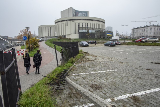 Rada Miasta Bydgoszczy przegłosowała udzielenie  pomocy  finansowej  Województwu  Kujawsko-Pomorskiemu  z przeznaczeniem  na rozbudowę gmachu Opery Nova o czwarty krąg