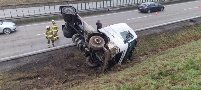 W czwartek (26 stycznia) około godziny 13:30 doszło do wypadku na autostradzie A4 w kierunku Wrocławia.