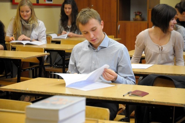 Matura 2013: Egzamin z języka niemieckiego (ARKUSZE CKE, ODPOWIEDZI, PYTANIA)