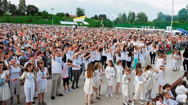 Podczas koncertu „Solne uwielbienie” stadion przy ul. Boguckiej był wypełniony po brzegi