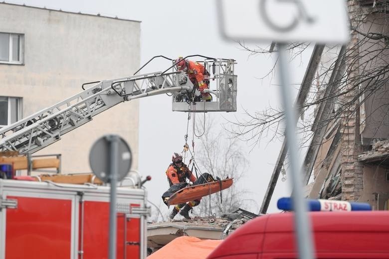 Potężny wybuch wstrząsnął poznańskim Dębcem w niedzielę rano