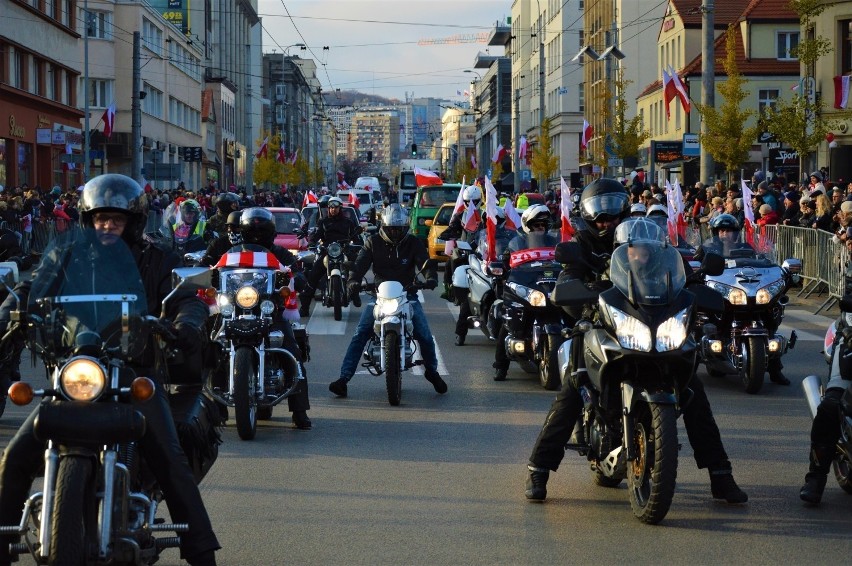 Tym razem świętujemy bez Parady Niepodległości w Gdyni. Tak miasto celebrowało niepodległość w latach ubiegłych