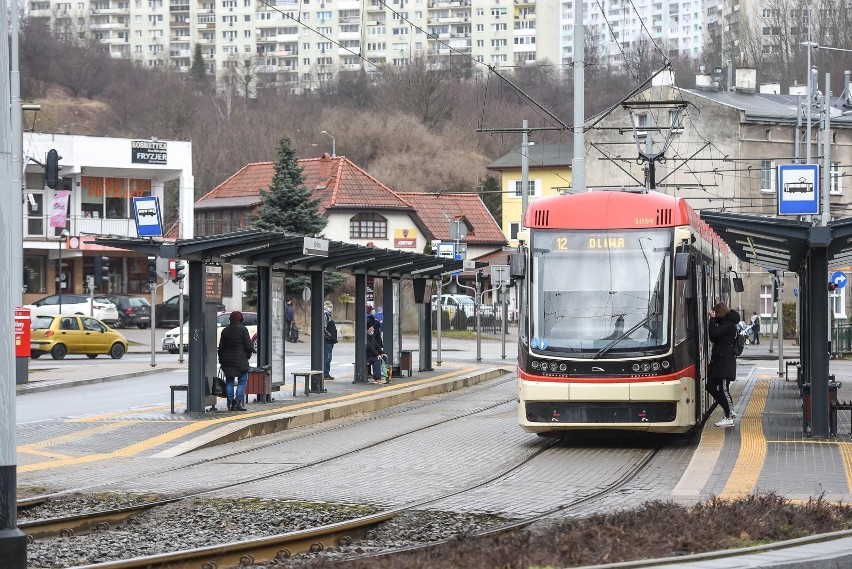 Atak śmierdzącym gazem w tramwaju w Gdańsku! Nieoczekiwany...