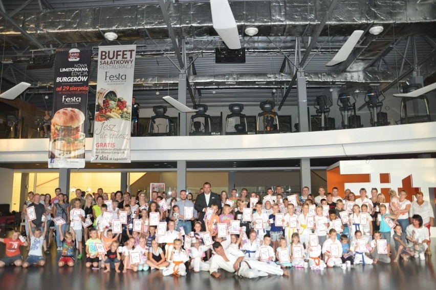 Zakończyła się Akademia Karate w Skarżysku. Dzieci trenowały, bawiły się i zwiedzały