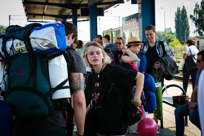 Rockowy pociąg wyjechał ze Szczecina na Pol'and'Rock Festival! [ZDJĘCIA, WIDEO]