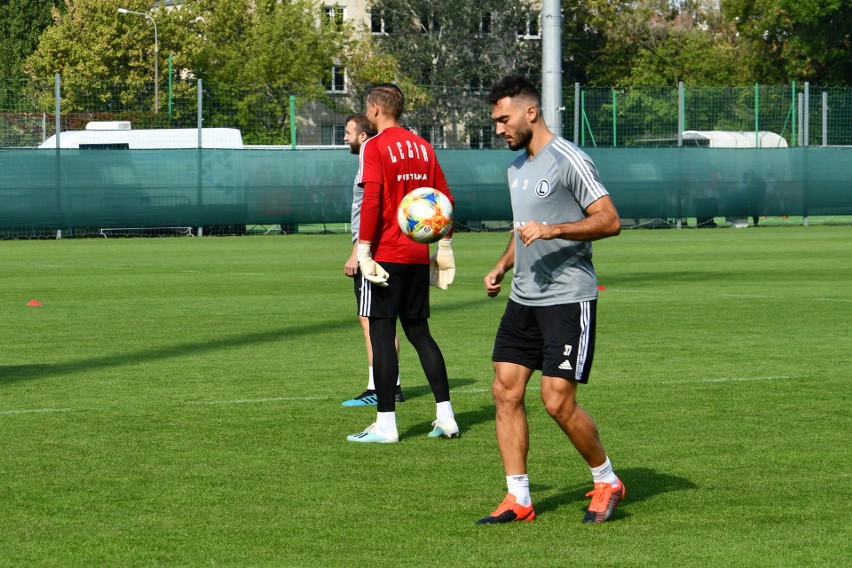 Ekstraklasa. Jeszcze bez Vesovicia Legia trenuje przed wyjazdem do Białegostoku