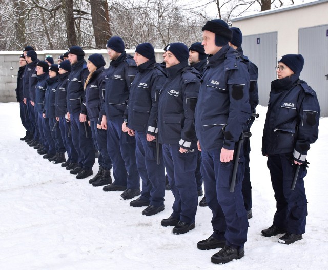 Przyszli policjanci już patrolują ulice Lubska
