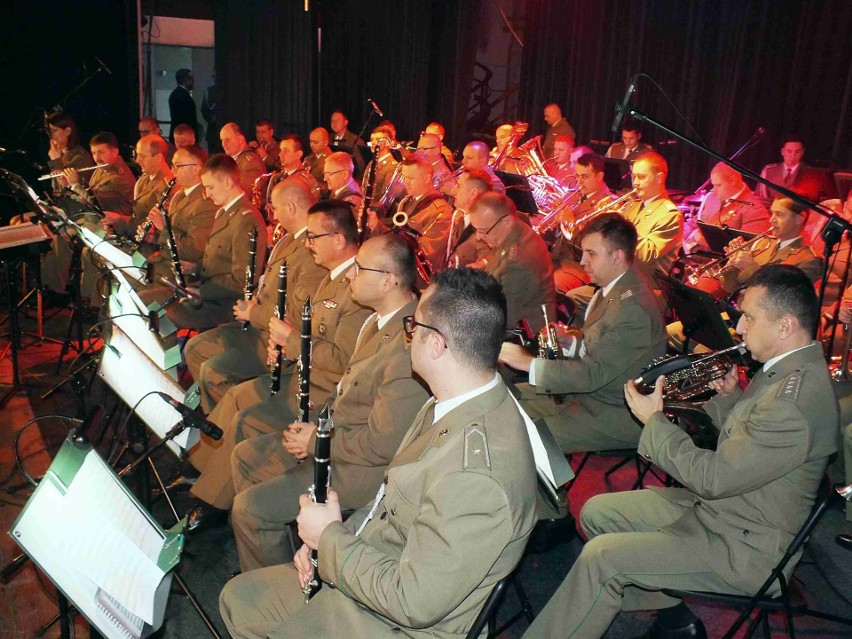 Ogromna widownia na koncercie Orkiestry Reprezentacyjnej Straży Granicznej (ZDJĘCIA)