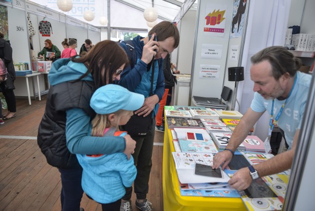 Targi książki zawsze przyciągają publiczność