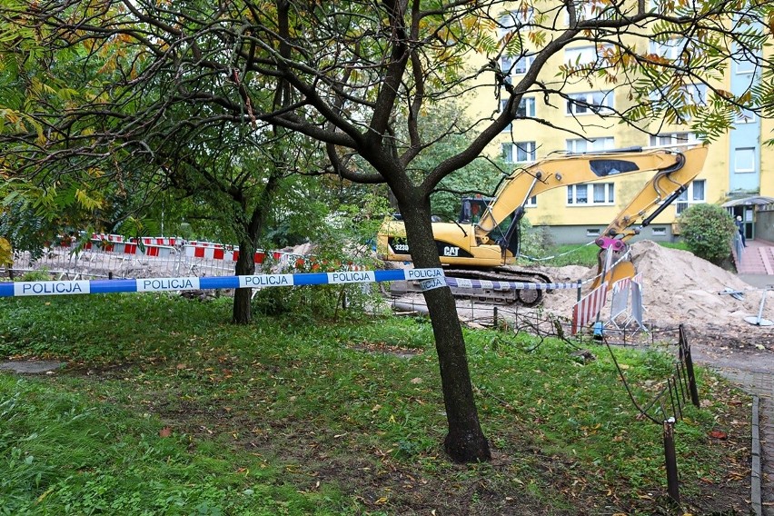 Niewybuch na os. Kaliny w Szczecinie. Straż miejska i policja patrolują obszar