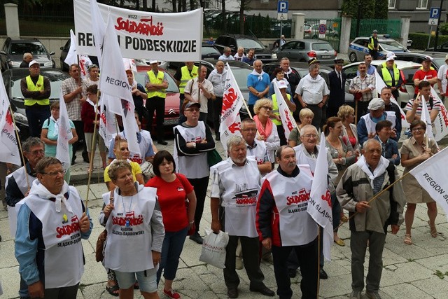 Pikieta Solidarności przeciwko prywatyzacji uzdrowisk