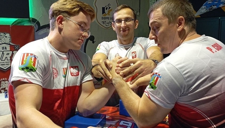 Mistrzostwa świata w armwrestlingu. Stanisław Bat z Niżańskiego Klubu Wiking był blisko podium. Zobacz zdjęcia