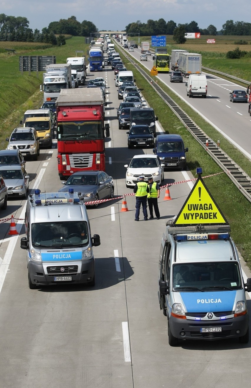 Śmiertelny wypadek na A4. Autostrada w kierunku Wrocławia była zablokowana