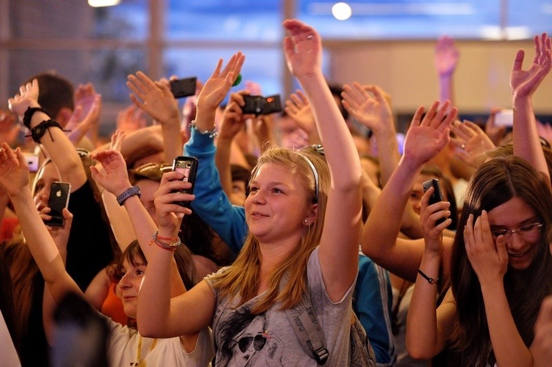 Koncert Rafała Brzozowskiego w galerii Sanowa...