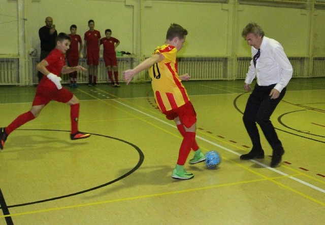 Zbigniew Boniek podczas meczu otwarcia