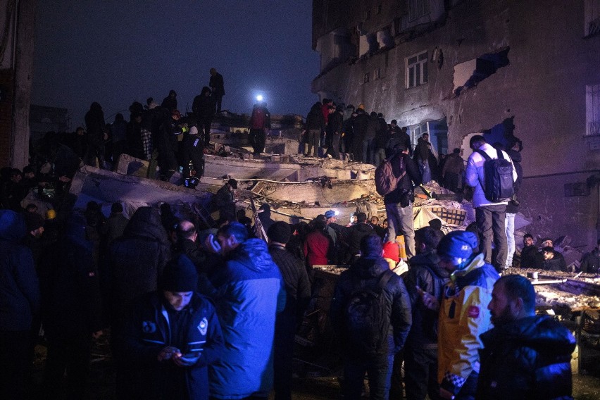 Trzęsienie ziemi w Turcji. Zdjęcia z miejsca tragedii to wstrząsający widok