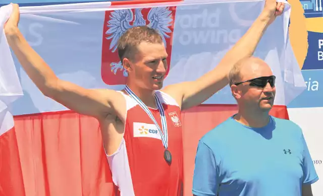 Natan Węgrzycki-Szymczyk na podium w Płowdiw w Bułgarii. 