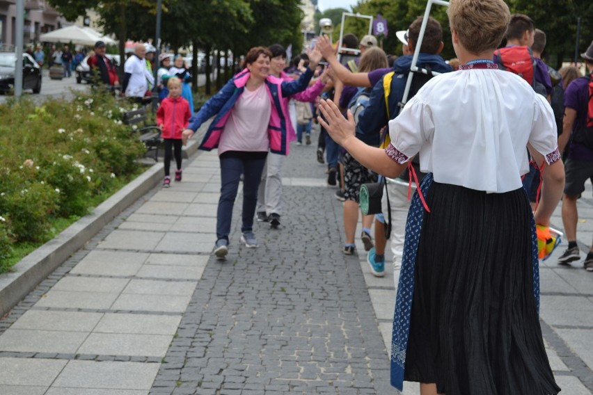 Pielgrzymka Bielsko-Żywiecka dotarła na Jasną Górę...