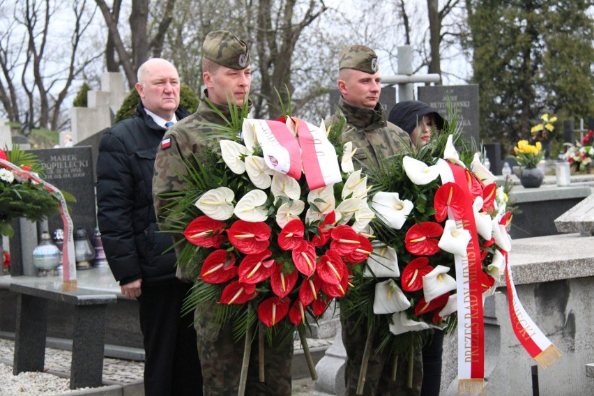 Uroczystości rocznicowe przy grobie Grzegorza Dolniaka w...