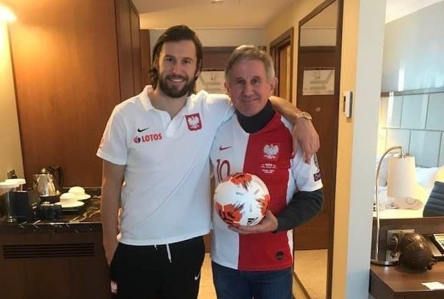 Spotkanie ojca z synem przed meczem reprezentacji Polski