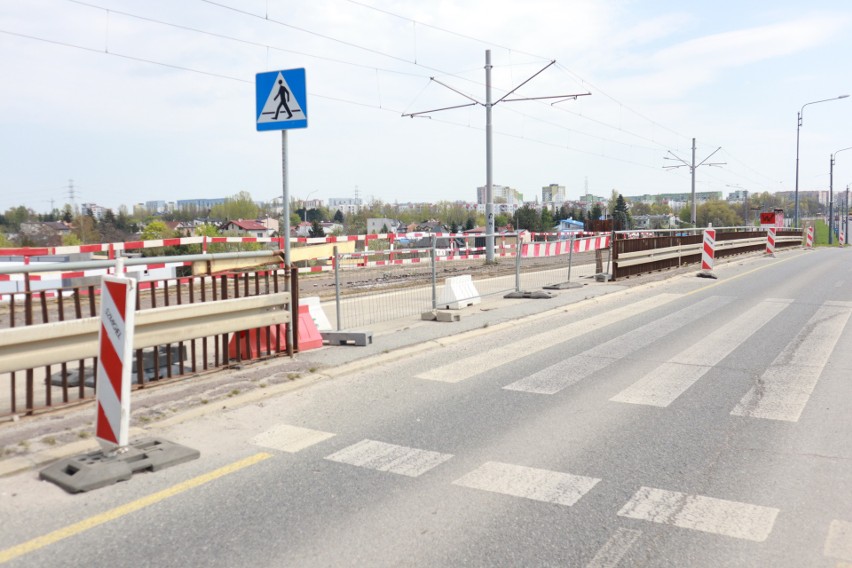 Leją beton pod nowy wiadukt na Przybyszewskiego! Kiedy będzie gotowy? SPRAWDŹ